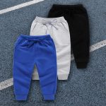 Jogging enfant idéal pour les loisirs et le sport