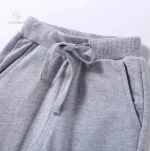 Tenue sportive pour enfants, parfait pour jouer