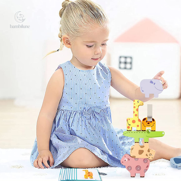 Activité manuelle pour enfants de 3 à 4 ans avec animaux à empiler