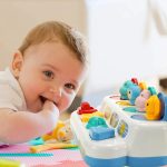 Baby Button Toy - Apprentissage des couleurs et des formes