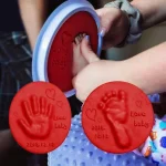 Cadeau souvenir pour bébé avec kit d'empreintes