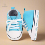 Baskets pour enfants, design moderne et pratique