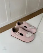 Chaussures à semelles souples, idéales pour jouer