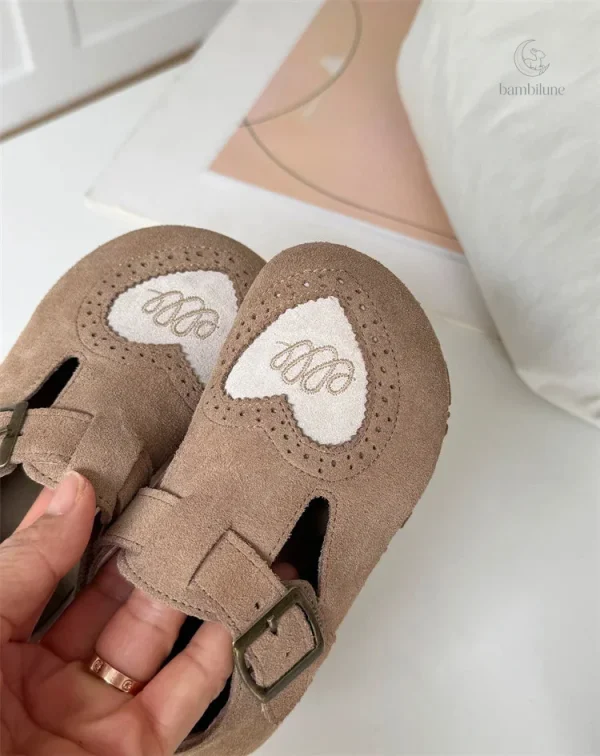 Semelles souples pour une marche naturelle