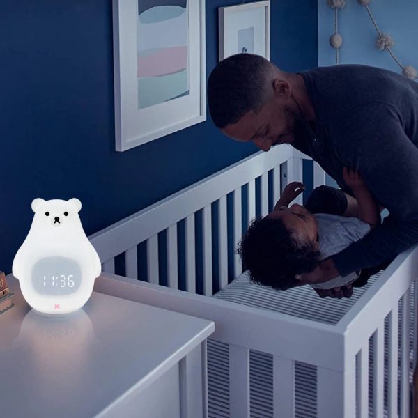 Jouet et réveil ludique pour créer une routine de sommeil agréable