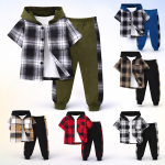 Outfit à carreaux pour garçons, mode moderne