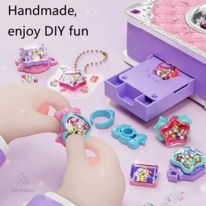 Bijoux ludiques à créer avec le kit CharmLab