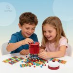 Jeu de bingo coloré pour stimuler la réactivité des enfants