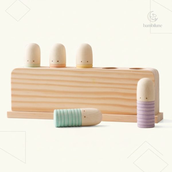 Jouer et se développer avec des jouets en bois