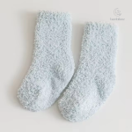 Chaussettes douces en polaire pour garder les pieds au chaud