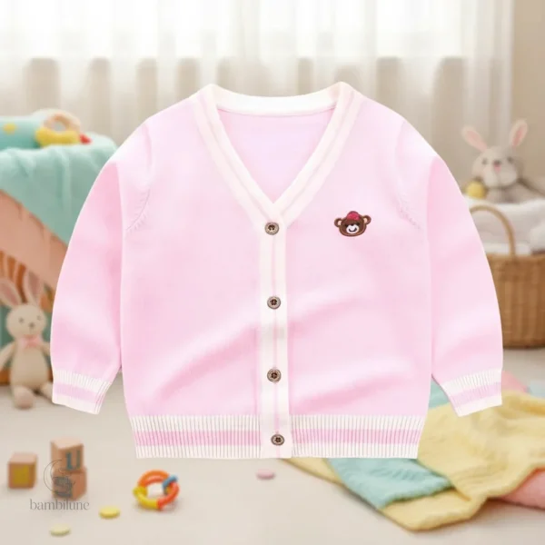 Cardigan enfant tricoté, idéal pour les jours frais