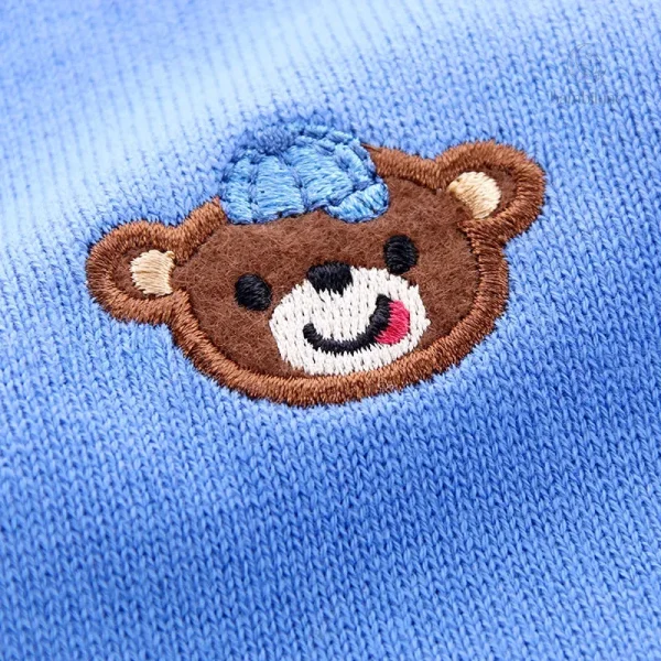 Confort d'hiver : cardigan tricoté pour enfants