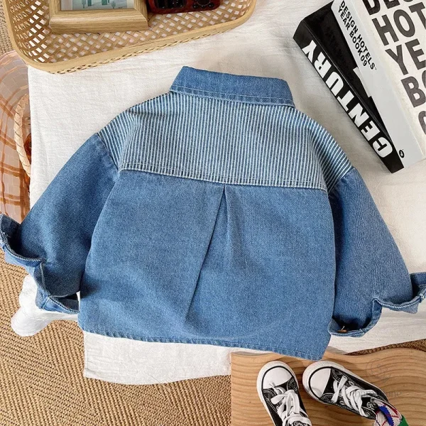 Veste en jean stylée pour les garçons