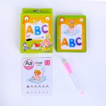 Jeu éducatif amusant avec cartes d'apprentissage colorées