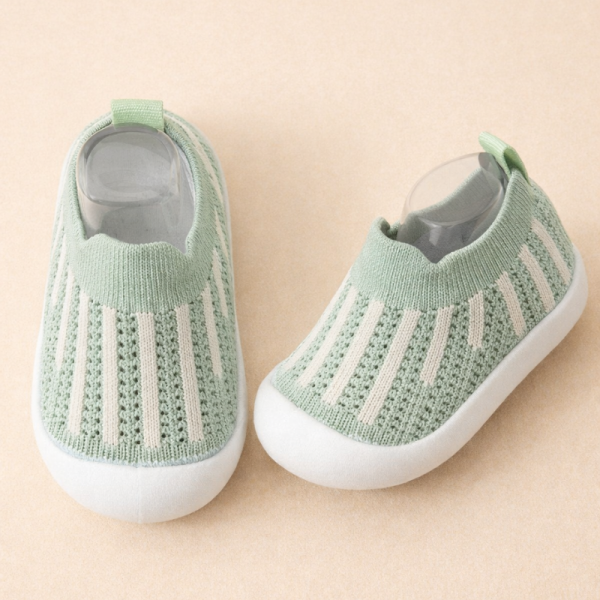 Chaussures pour enfants, parfaites pour l'extérieur