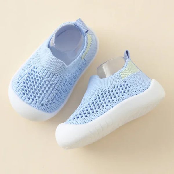 Design moderne des sneakers HappyFeet pour les petits
