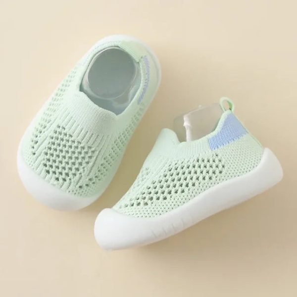 HappyFeet Comfy : le choix parfait pour les petits aventuriers