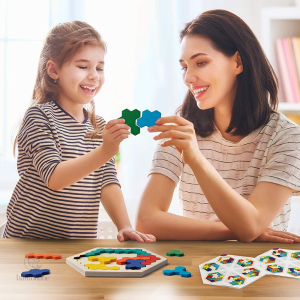 Puzzle coloré pour développer la motricité des tout-petits