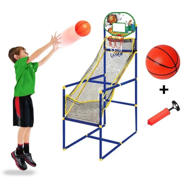 Activité ludique de basket-ball adaptée aux tout-petits