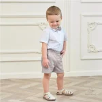 Classique short en coton avec bretelles pour petits