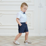 Short et chemise assortie pour une tenue raffinée