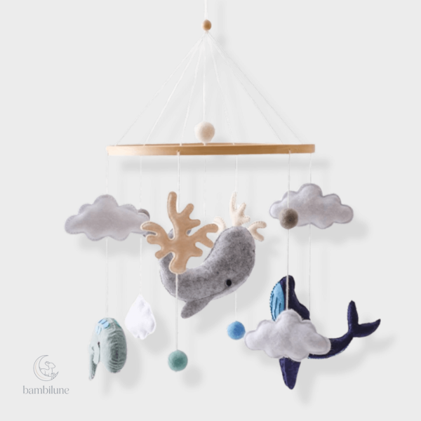 Mobile pour bébé en bois - LittleNest