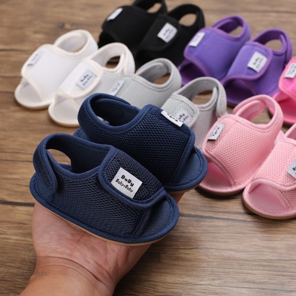 Sandales confortables pour enfants en été