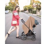 Écharpe d'allaitement versatile pour tous les styles