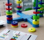 Jeu de société éducatif basé sur l'interaction magnétique