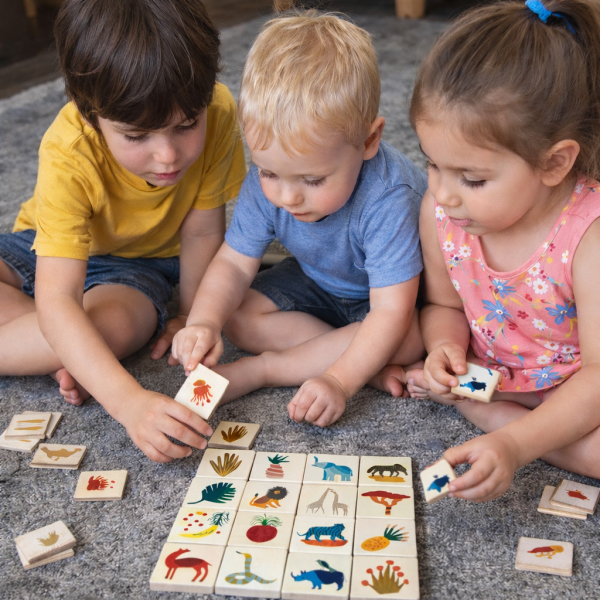 Jeu éducatif en bois pour développer la mémoire des petits