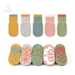 Mini chaussettes antidérapantes pour enfants en automne