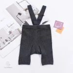 Vêtements pratiques pour la mode enfantine