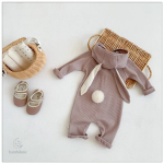Chandail pour bébé avec design de lapin mignon