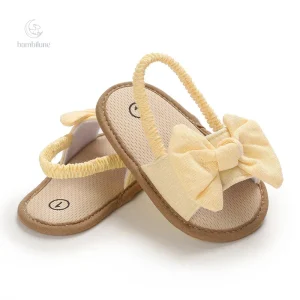Sandales à la mode pour bébés