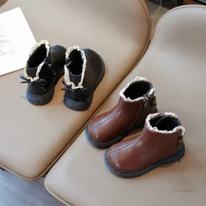 Chaudes bottines pour enfants en cuir élégant