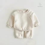 Survêtement avec broderie florale pour l'automne