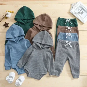 Ensemble pour bébés chaud et stylé