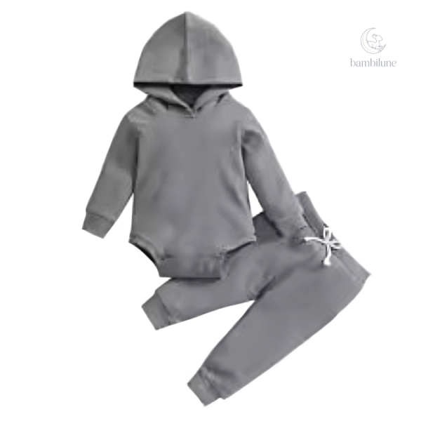 Chaud et élégant - vêtements pour bébés modernes