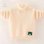 Mode enfantine tendance avec ce pull ample