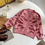 Mode enfantine chic, parfait pour les journées ensoleillées