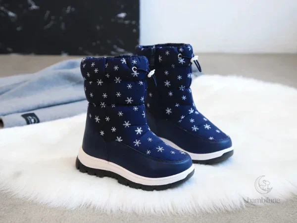 Mode enfantine : bottes chaudes pour temps froid