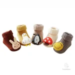 Chaussettes antidérapantes hautes pour petits pieds