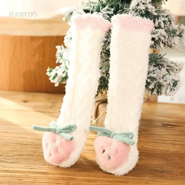 Mini chaussettes douces pour les petits pieds