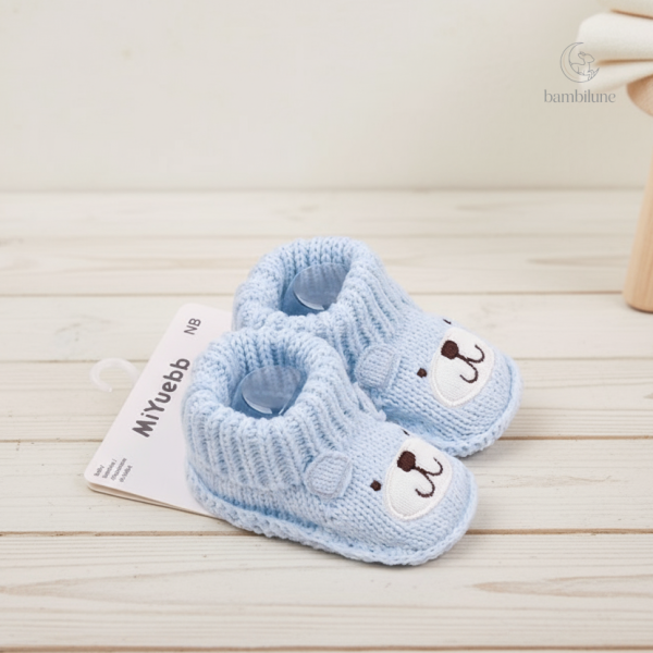 Bébé tendance : chaussons tricotés à la mode