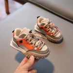 Chaussures enfants, légères et faciles à enfiler