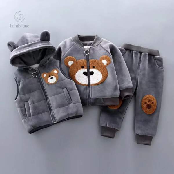 Vêtements douillets pour enfants en hiver