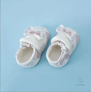 Chaussures pour bébés, design tendance et agréable