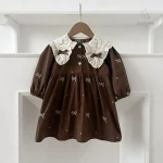 Robe bébé avec motifs féeriques