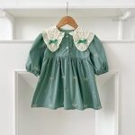 Robe de style conte pour jeunes enfants