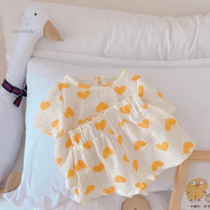 Vêtement d'été pour enfants, motif cœurs colorés